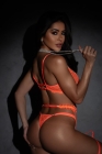 CONJUNTO NEON EM RENDA COM CINTA LIGA E DETALHES EM STRASS LARANJA P,M,G,GG(PLUS SIZE) Ref.: 2855